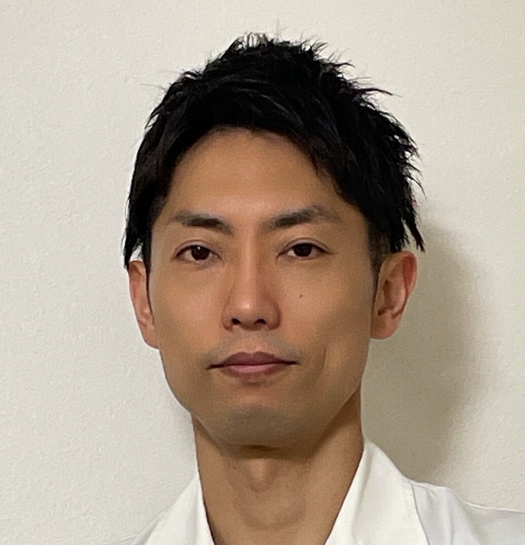 広重 佑